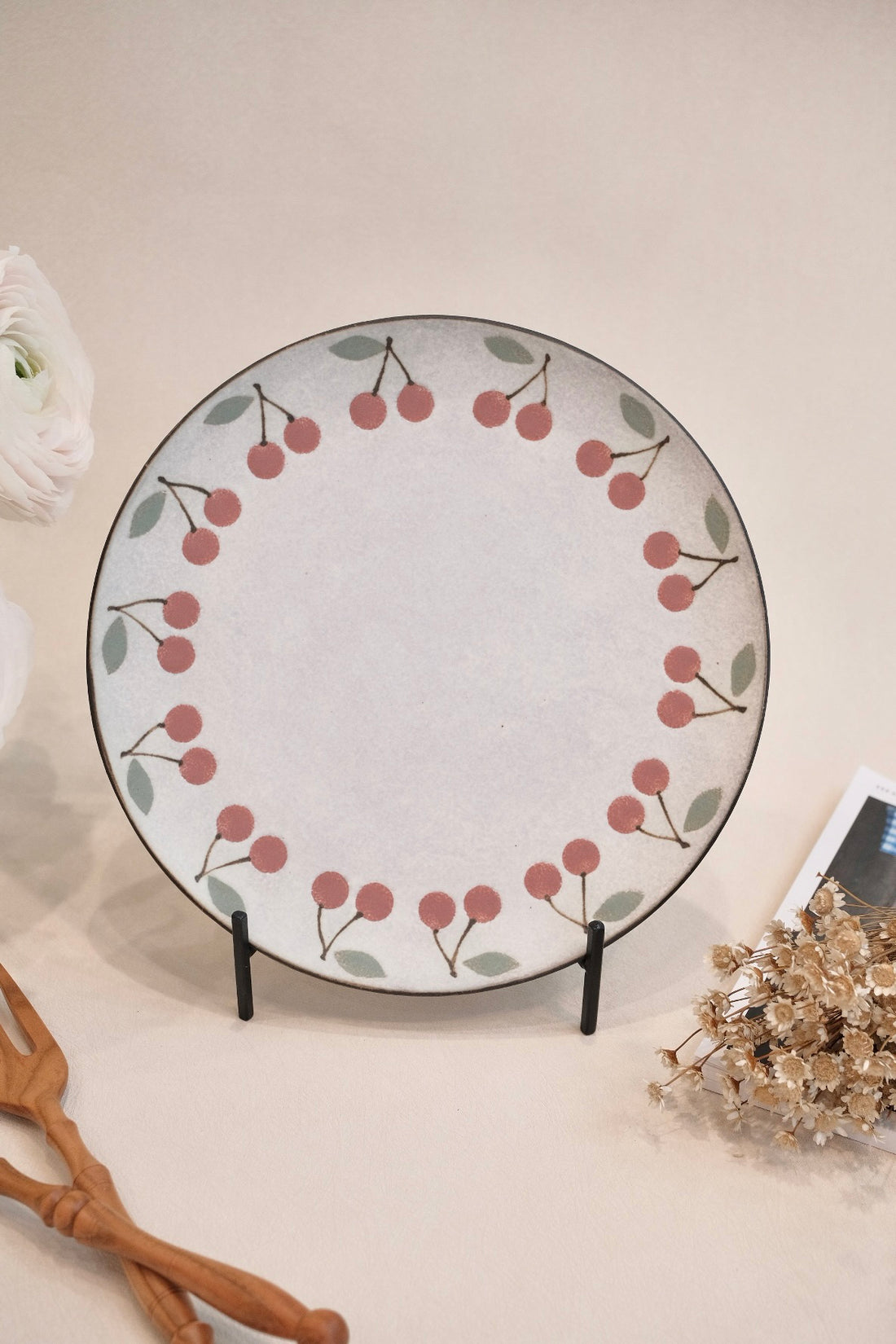 Kei Mitsumochi ミツ持啓 Large Plate - Red Cherry KM14