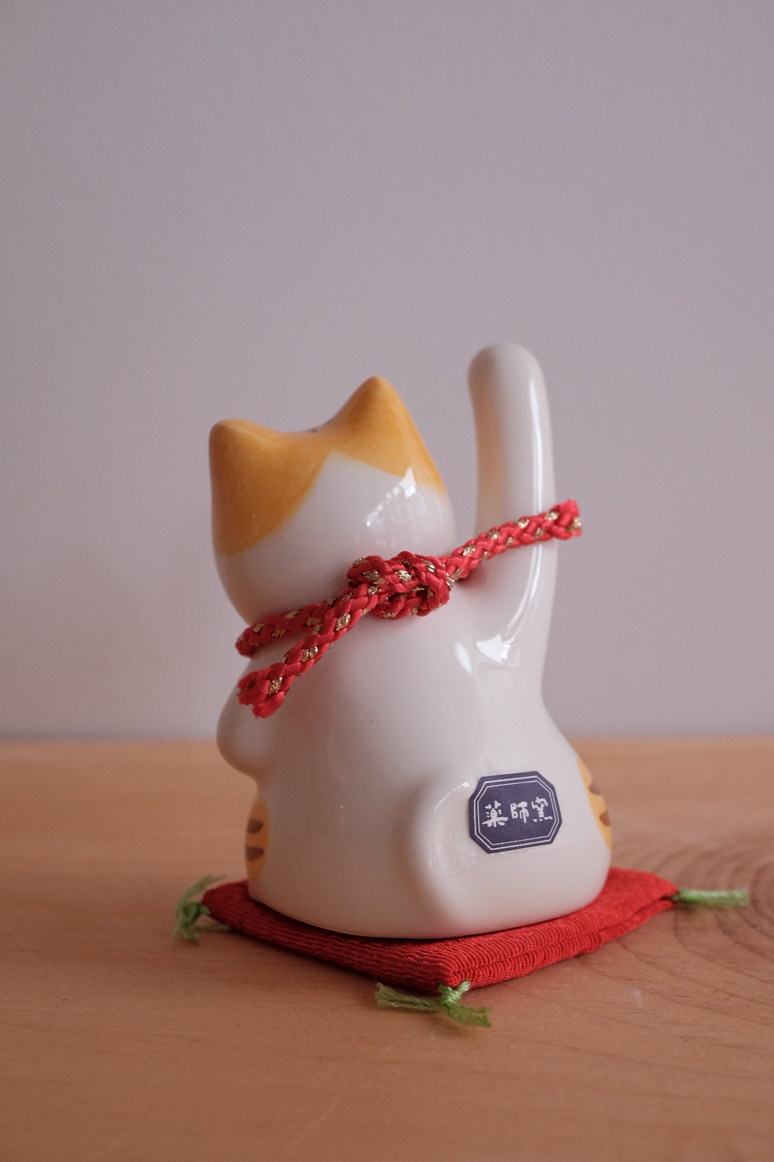 木村桜士堂 Ceramic Lucky Cat - Wealth