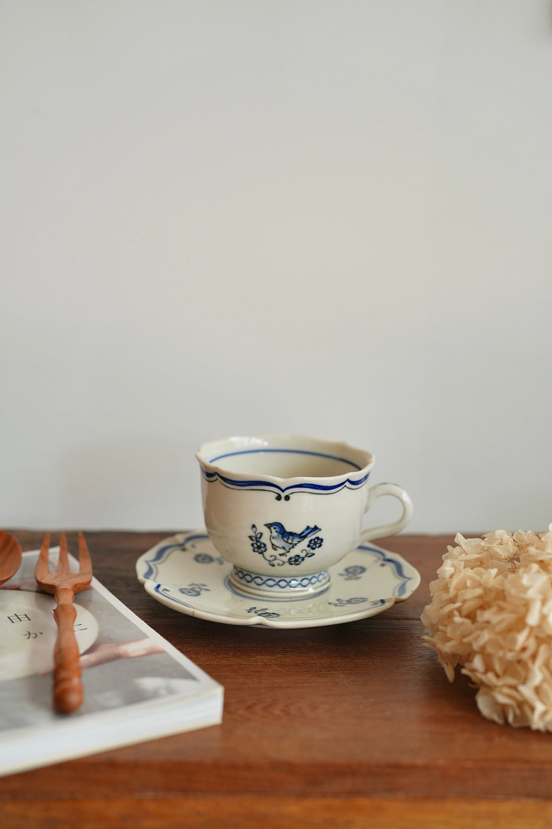 Shinko Nakanishi 中西申幸 Bird Mug and Saucer set SN03