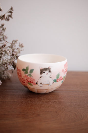 Baizhi Studio- Wild Rose Cat Coffee/Tea Egg Shape Cup