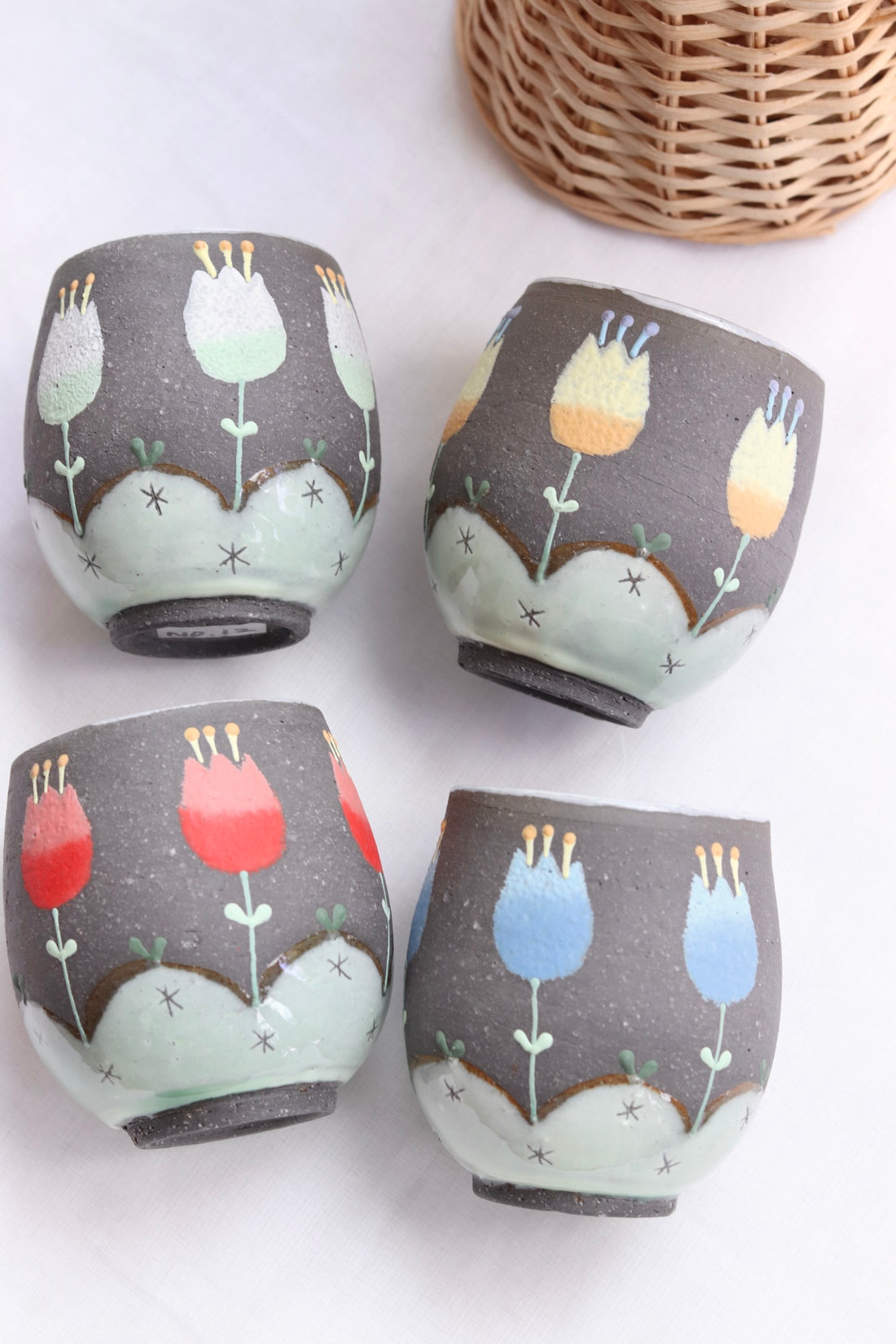 Akemi Nakamura 中村明美 Tulip Teacup AN12