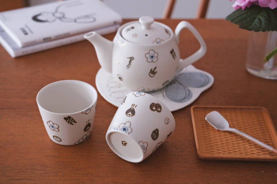 Tobe-ware Golden Ume Tea Cup & Teapot Collection