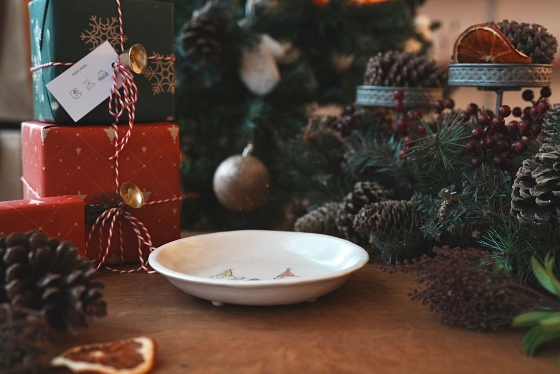 Natsumi Muroi 室井夏実- Round Plate NM02