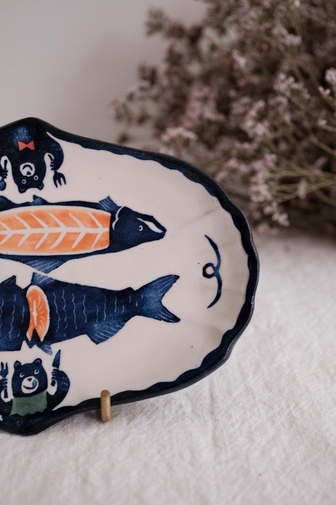 Nakagaki Tomoko Kohiki Hand Painted Oval Plate - KP1