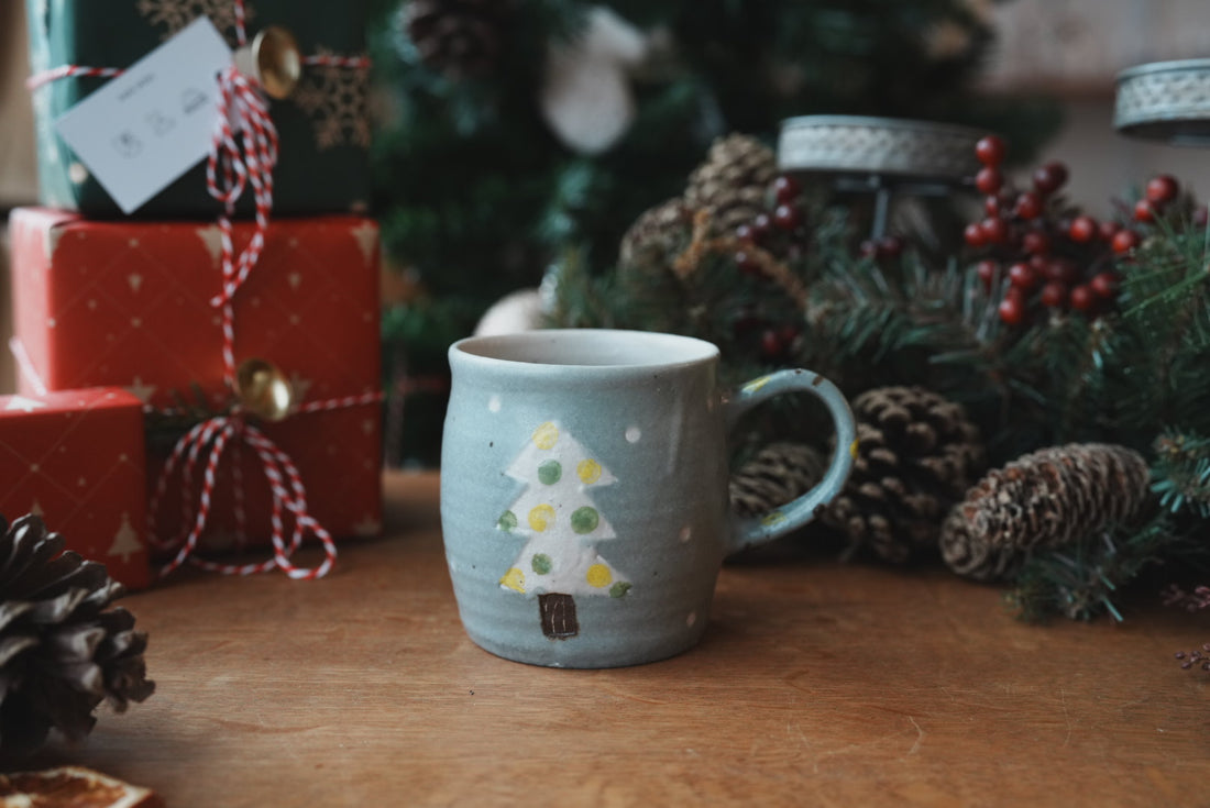 Haruko Harada 原田晴子 Christmas Straight Mug - HH37