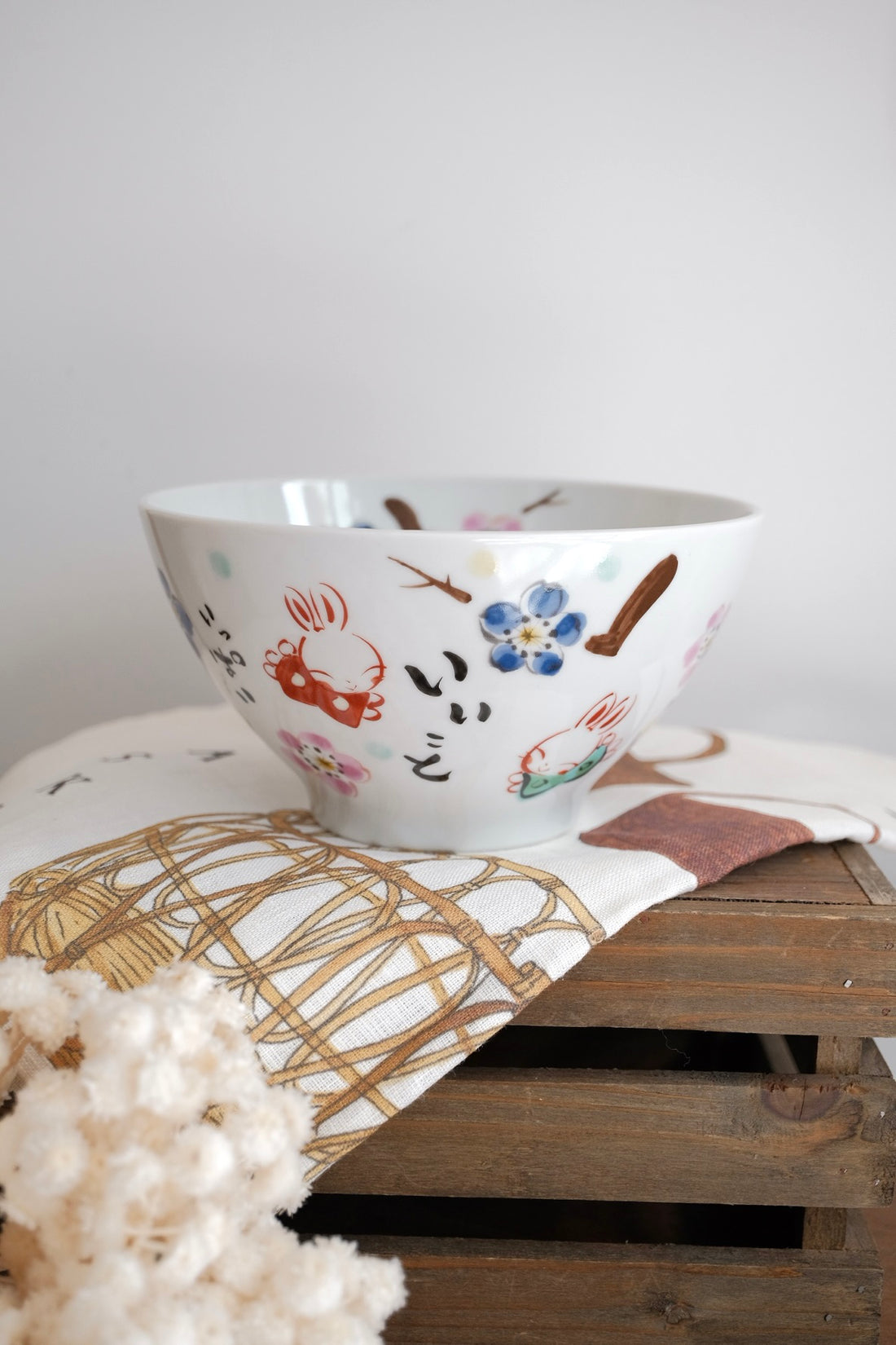 夕立窯 Fully Handmade Ramen Bowl - Large Sakura & Rabbit