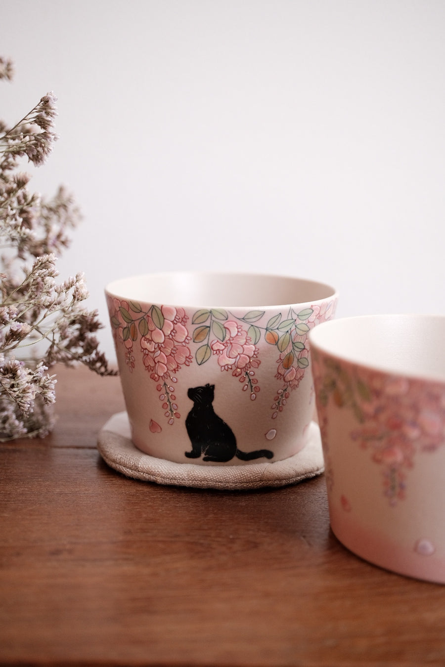 Baizhi Studio- Wisteria Cat Coffee/Tea Cup