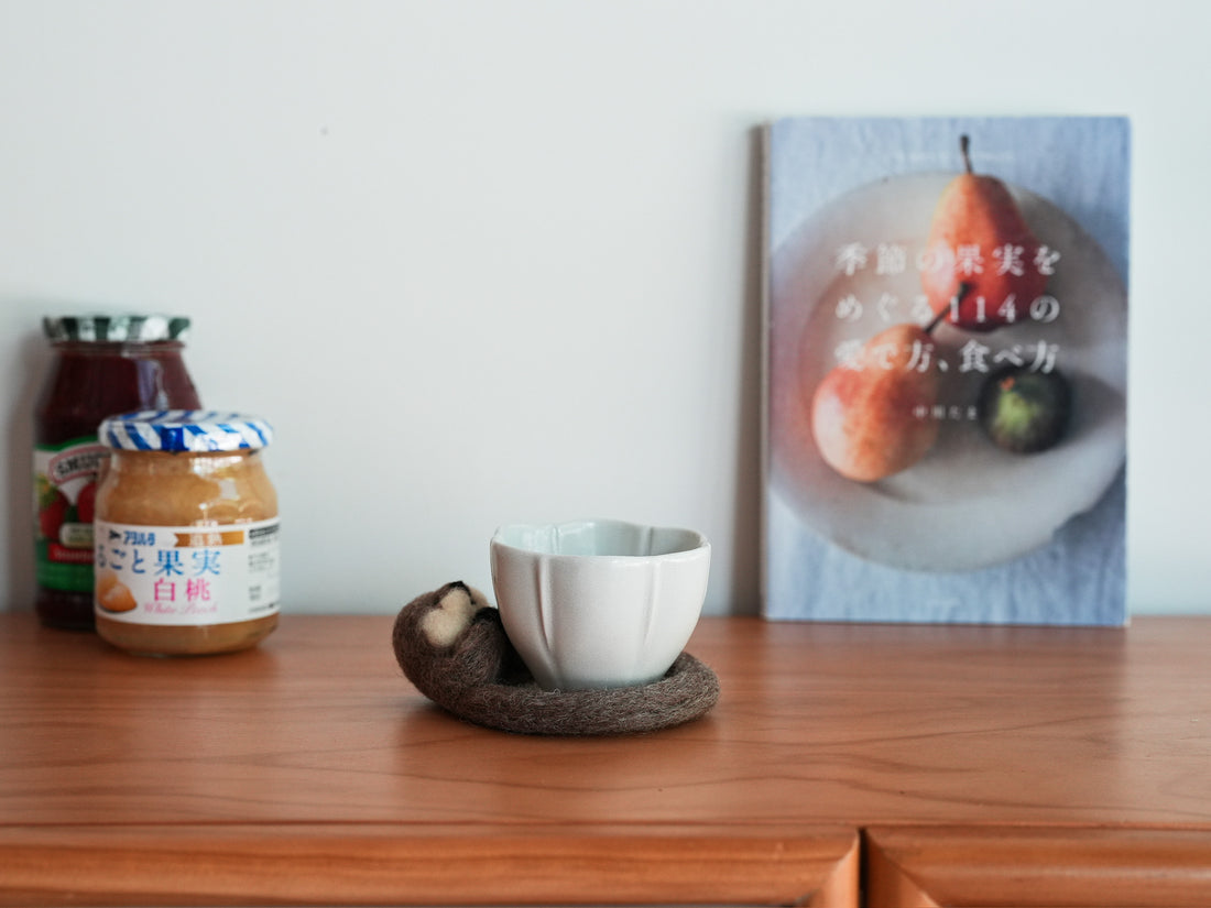 Aya and Yoshiko Wool Felt Small Animal Coaster - Otter YS01