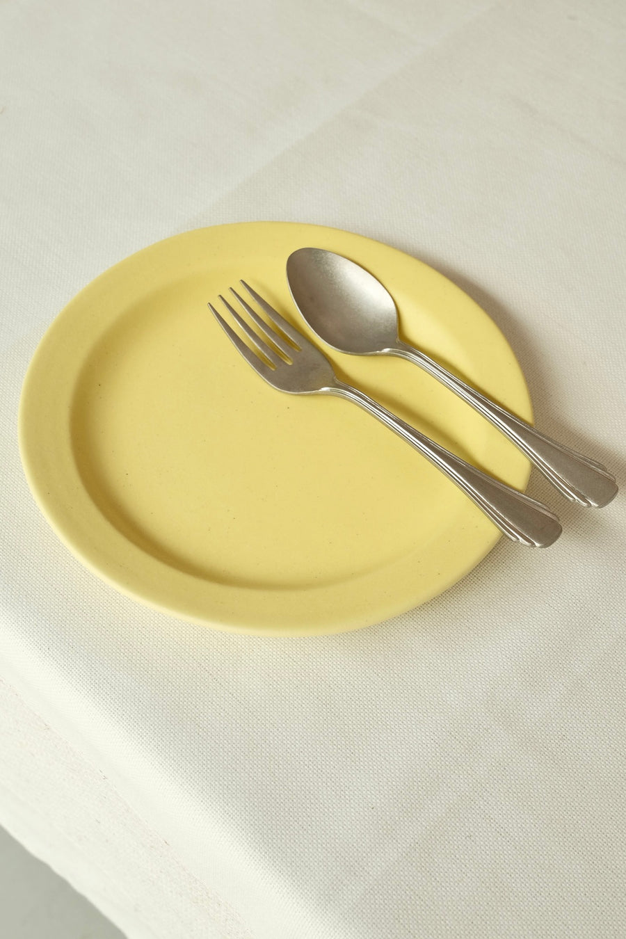 Mashiko Pottery Yoshizawa Yellow Round Plate