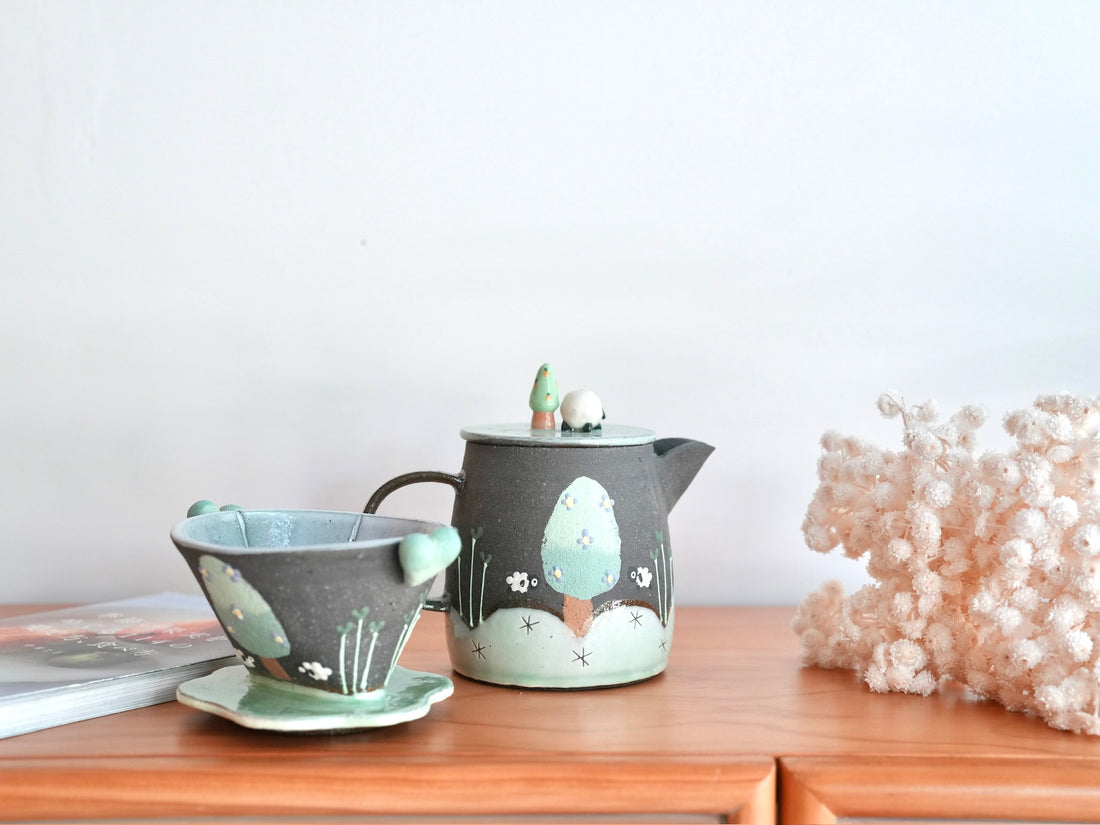 Akemi Nakamura 中村明美 Coffee Filter with Jug AN14