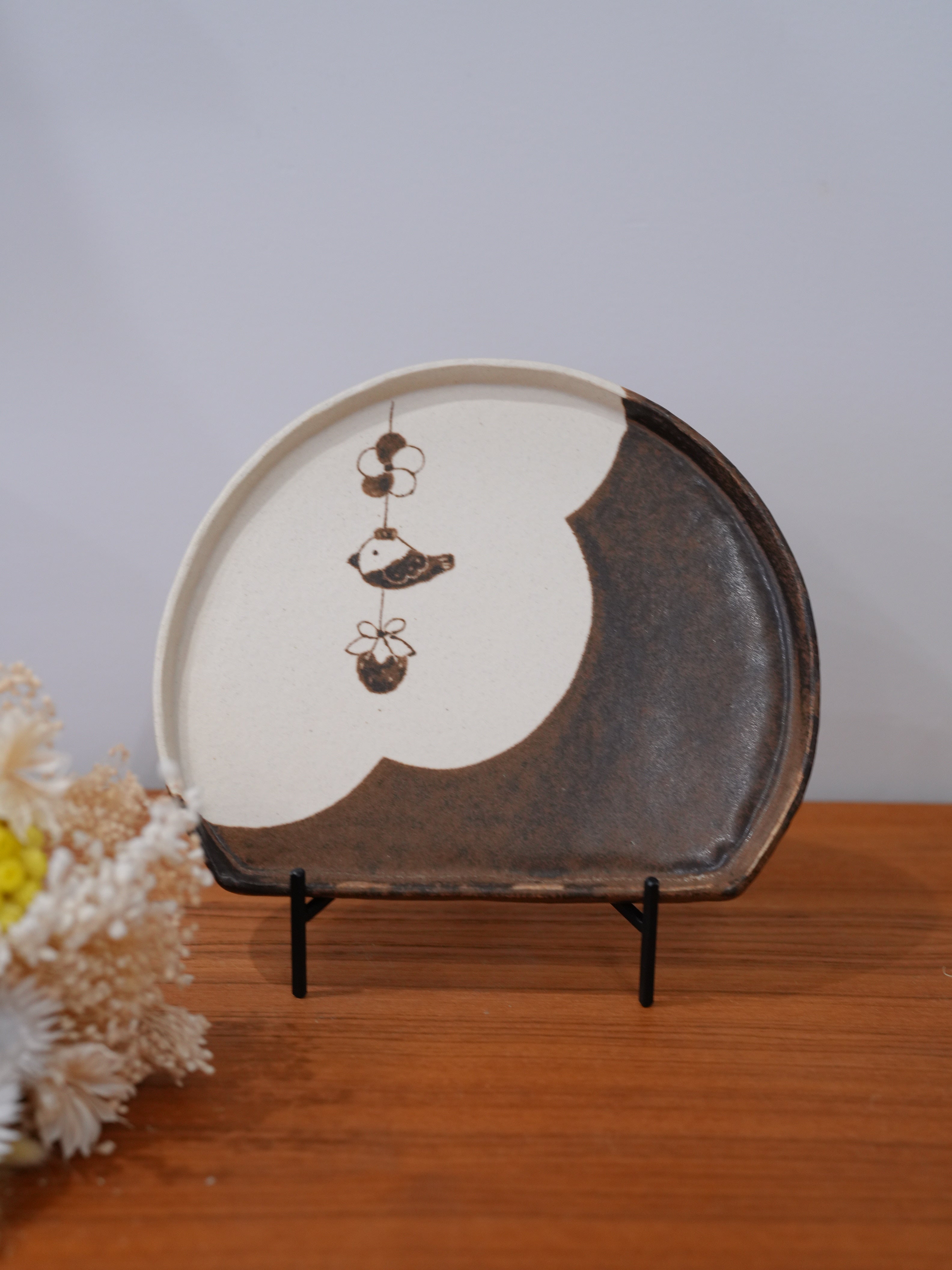 Marubankojo 丸伴工場 - Half Moon Shaped Plate MR12 – Yochi Cups