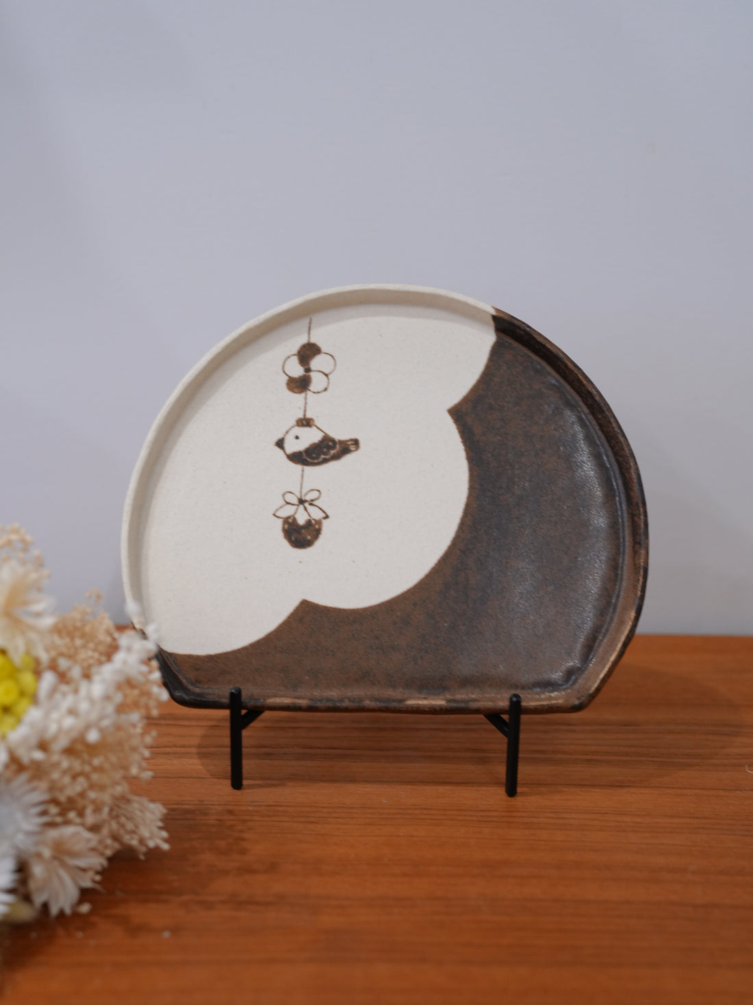 Marubankojo 丸伴工場 - Half Moon Shaped Plate MR12