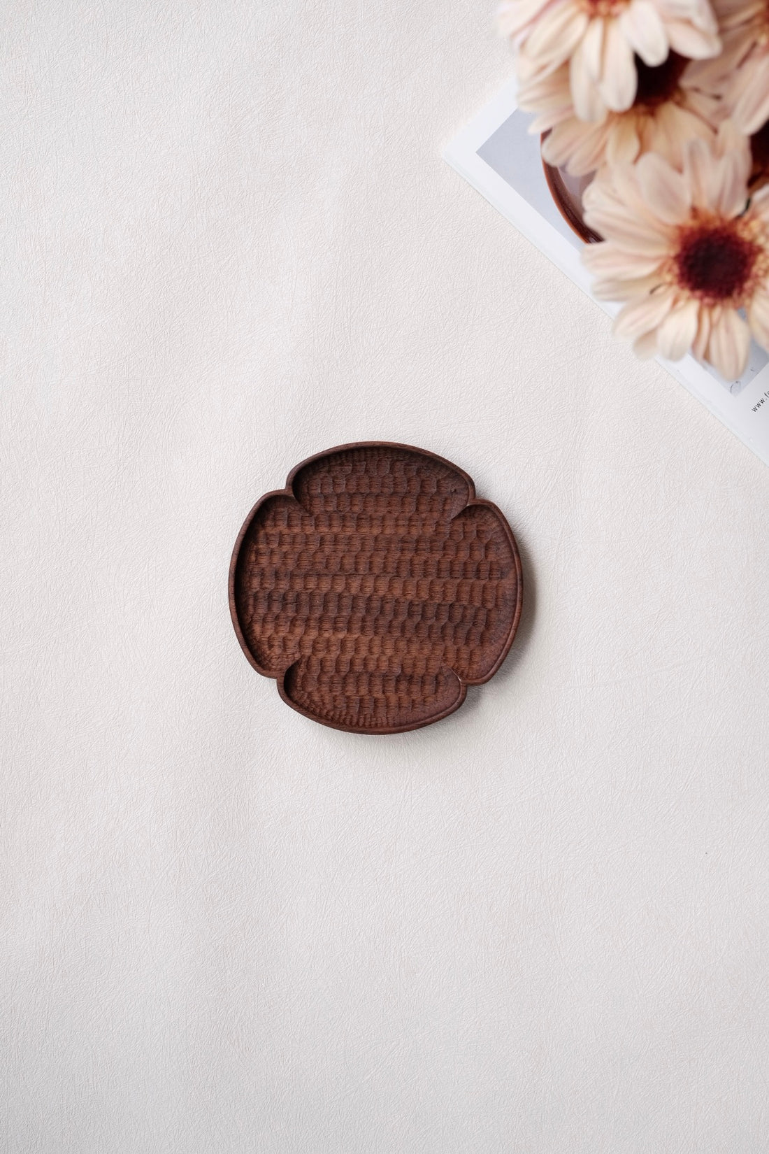 Kazunori Takatsuka 高塚和則 Walnut Wood Coaster KU02