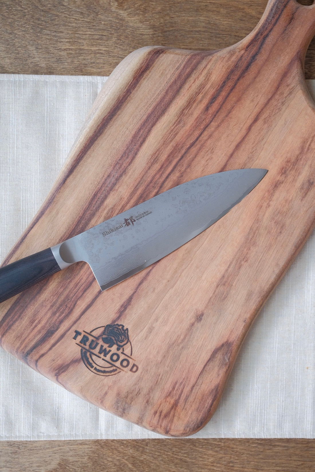 Shizu Hamono - Shikisai Miyako Damascus Santoku 165mm