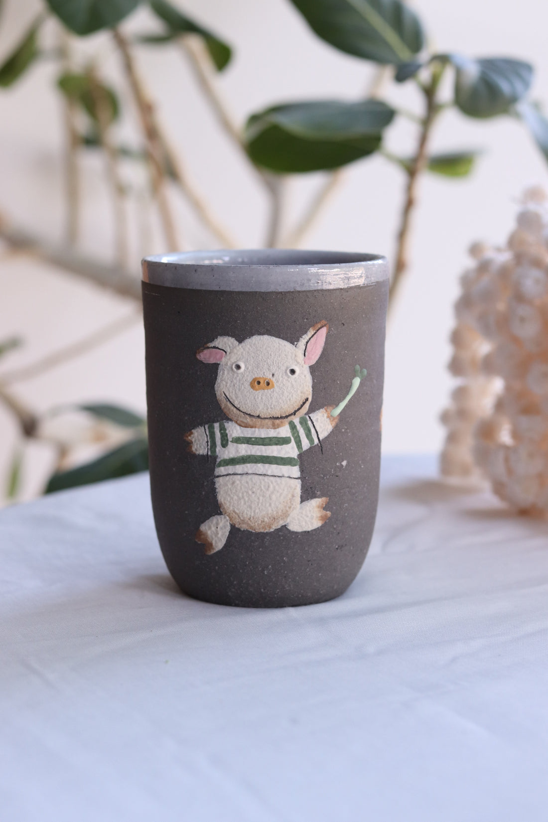 Akemi Nakamura 中村明美 Animal Beer Cup AN07