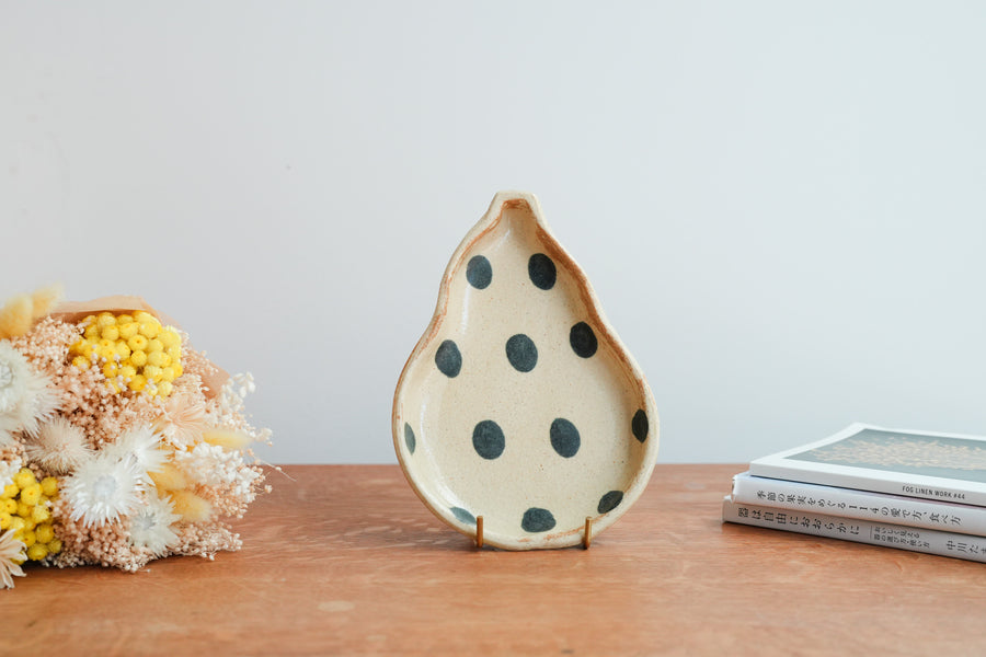 Japanese Plates – Elegant & Handcrafted Designs | Yochi Cups