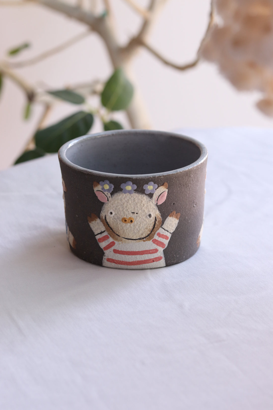Akemi Nakamura 中村明美 Animal Mug AN03