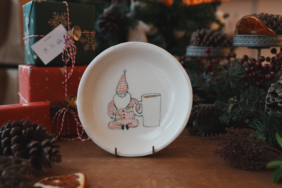 Natsumi Muroi 室井夏実- Round Plate NM02