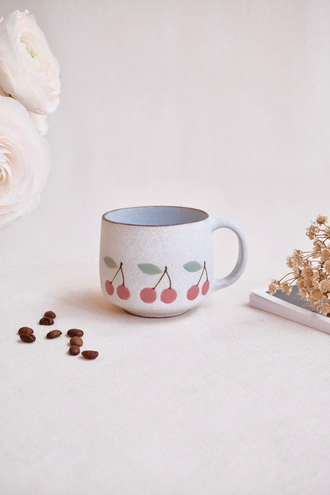 Kei Mitsumochi ミツ持啓 Cherry Mug with Saucer - Red  KM13