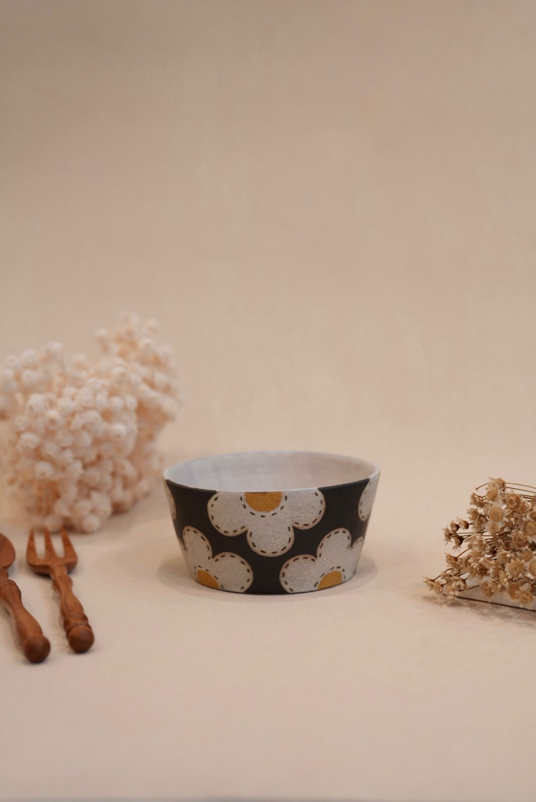 Kei Mitsumochi ミツ持啓 Flower Bowl - Black KM69