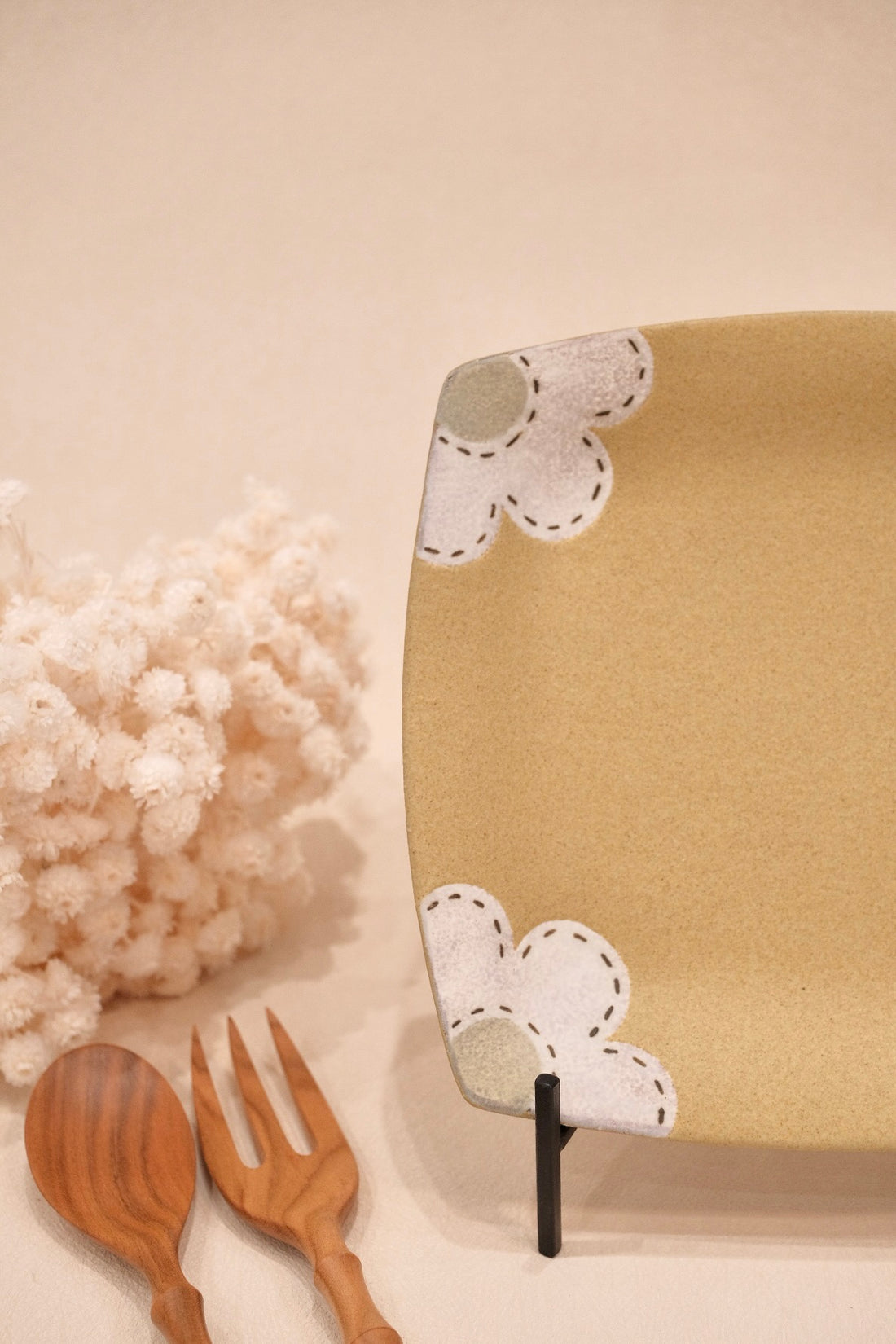 Kei Mitsumochi ミツ持啓 17cm Square Plate - Yellow Flower KM26