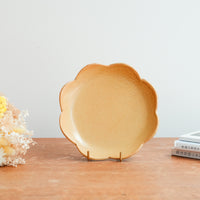 Ken Aoki 青木挙 Medium Flower Plate KE10