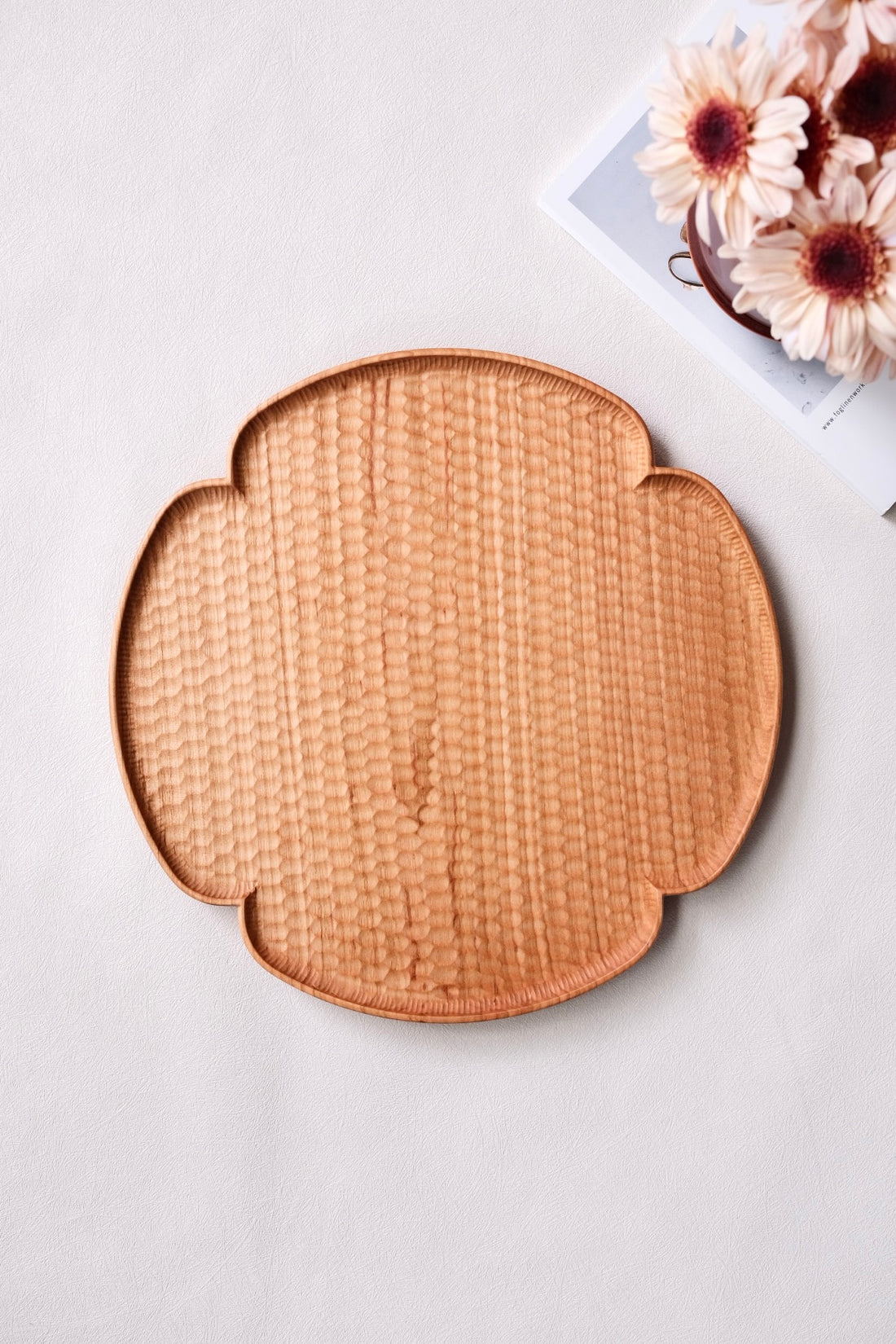 Kazunori Takatsuka 高塚和則 Flower Plate Cherry Wood Extra Large KU06