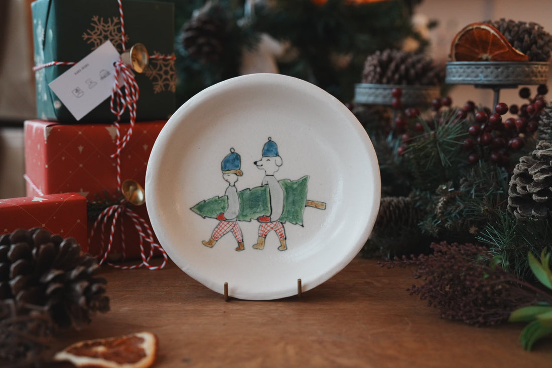 Natsumi Muroi 室井夏実- Round Plate NM02