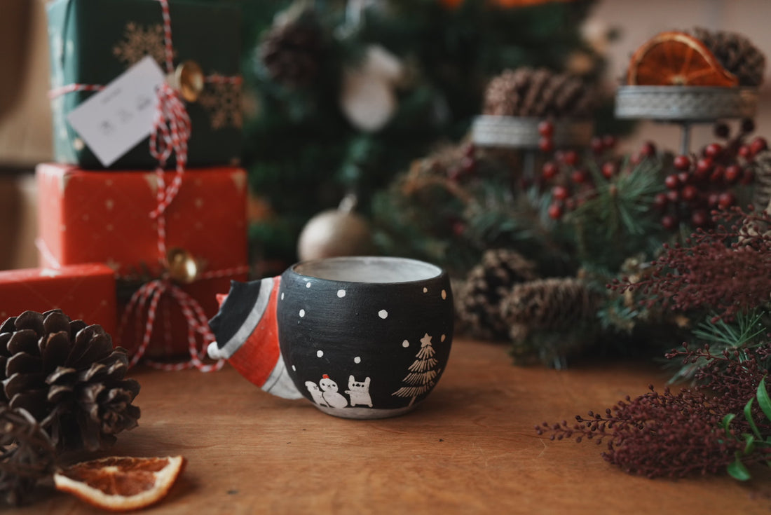 Fumiko Tsuchihashi 土橋文子 - Christmas Mug FT22