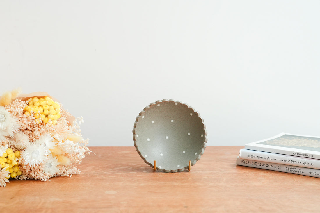 Ken Aoki 青木挙 Small Flower Saucer KE19