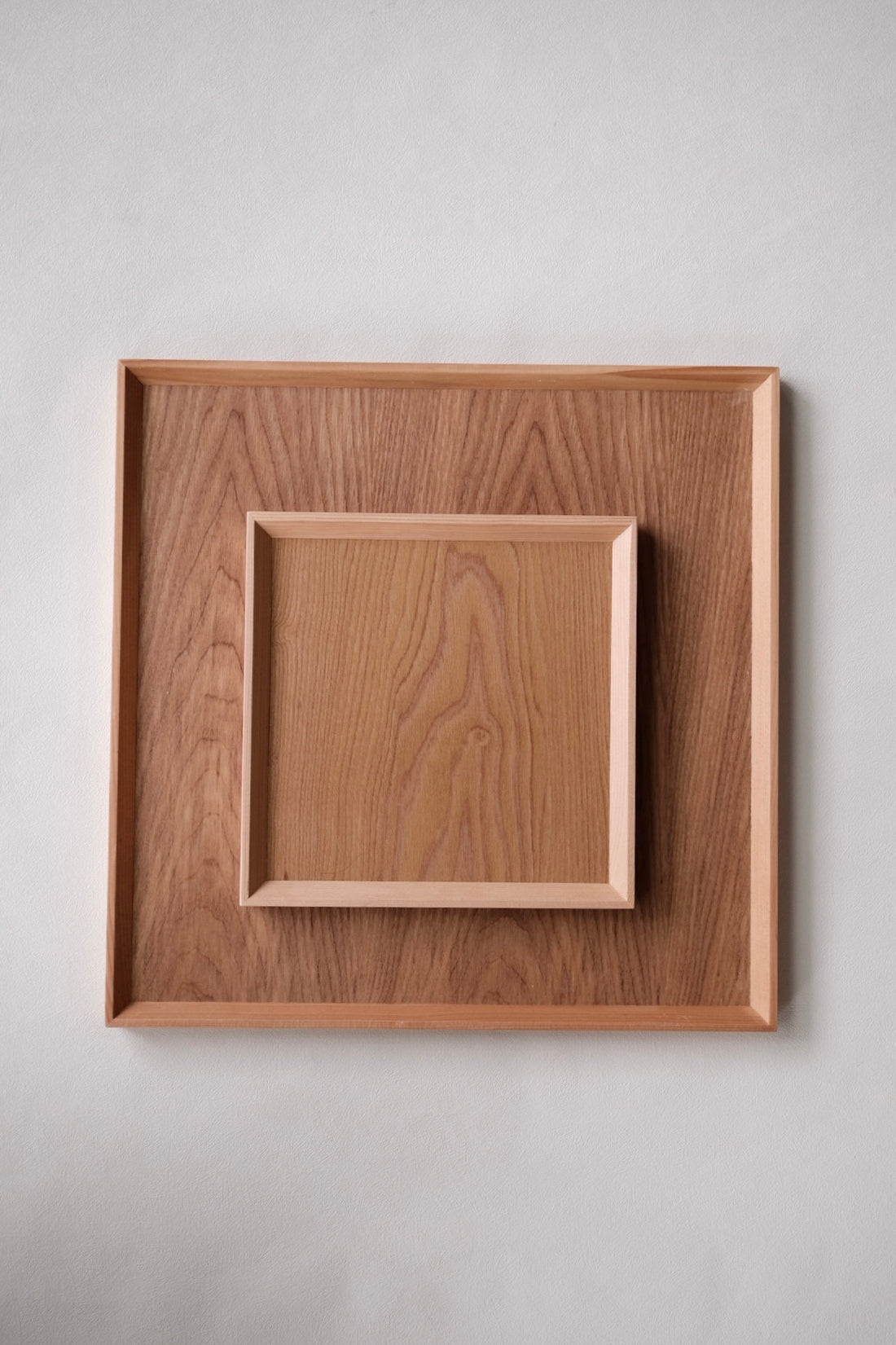 Non-Slip Surface Natural Wood Serving Tray