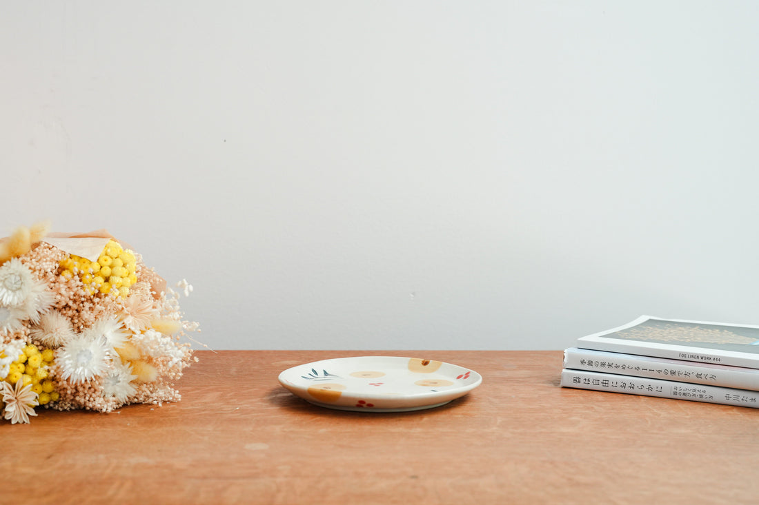 Kumiko Ishikawa 石川久美子 Small Flower Plate 16cm KI13