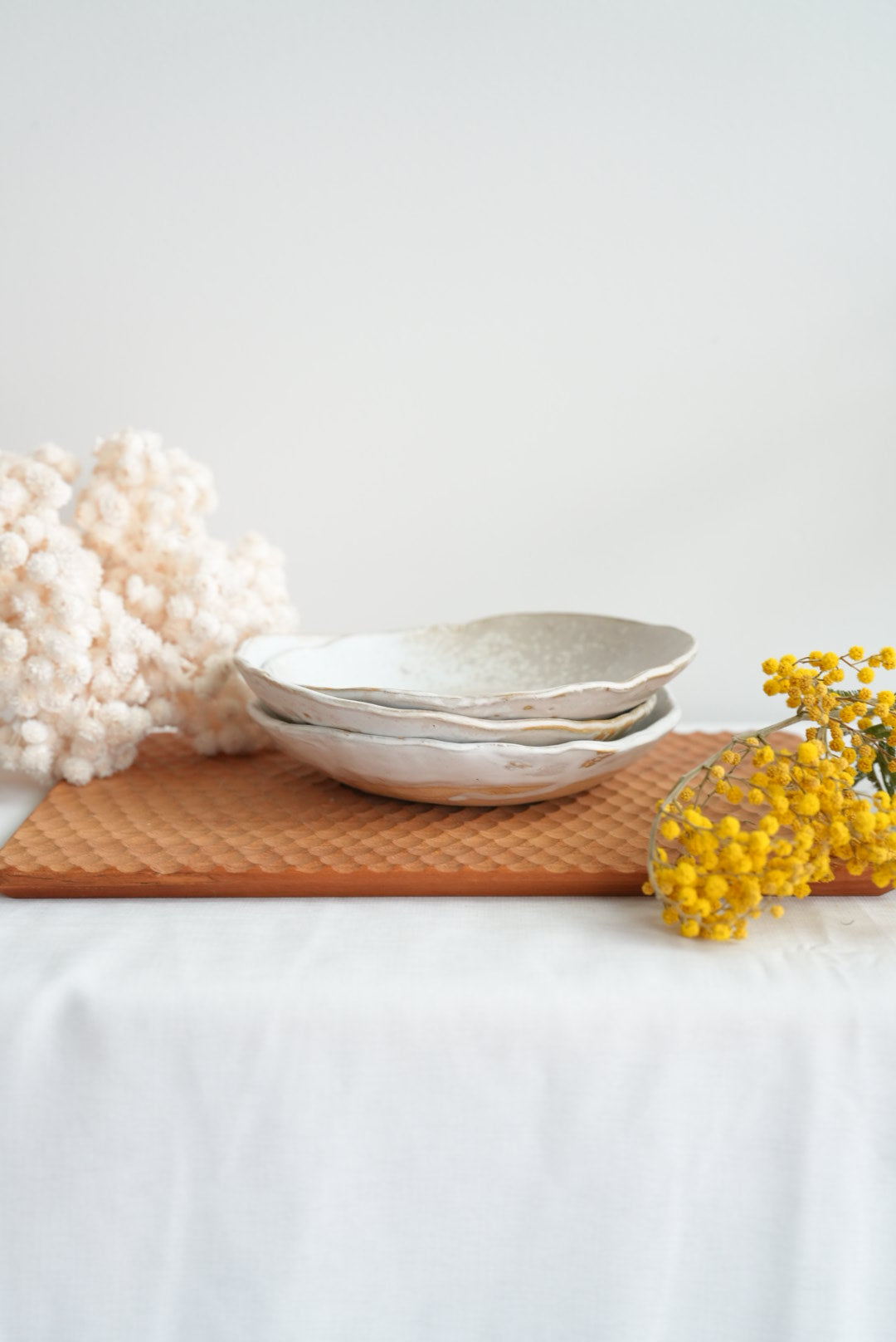 Tatsuo Horimizu 堀水達雄 White Saucer TH03