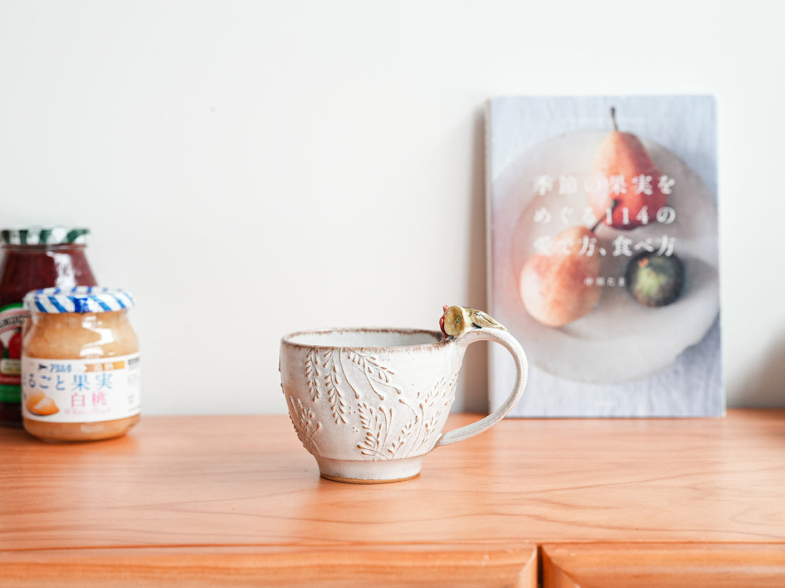 Satomi Motohashi 本橋里美 Dual Colour Flower Mug SM13