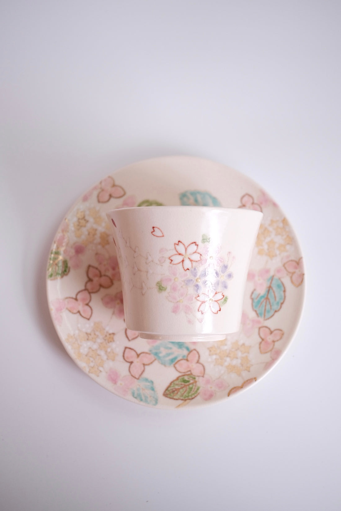 Taki Tomoda 友田多紀 Pink Hydrangea Medium Plate - TT16