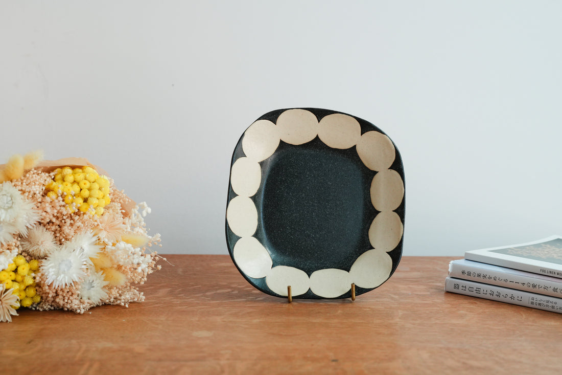 Ken Aoki 青木挙 Square Plate KE05