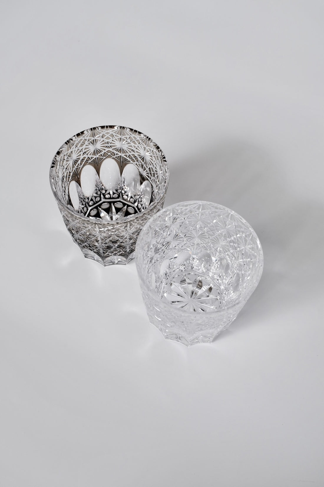 Edo Kiriko Whisky Glass Rock Glass "Large Chrysanthemum" White by Junichi Nabetani, Master of traditional crafts