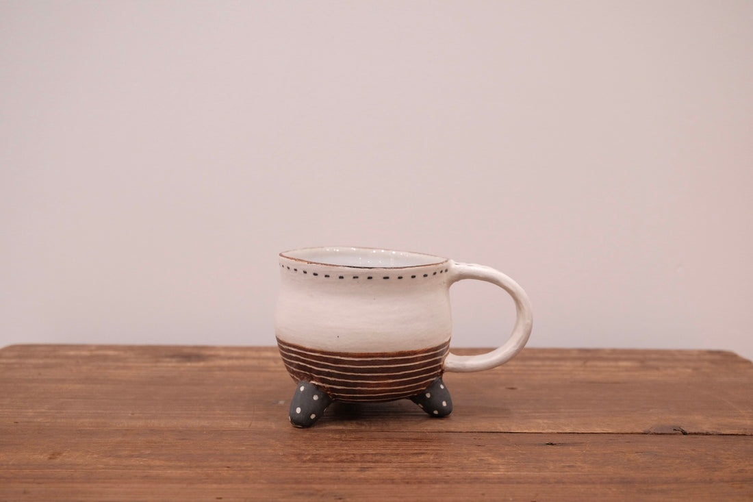 Emishi Kobo 池田匡優&美弥子 - Mug with Stand EK15