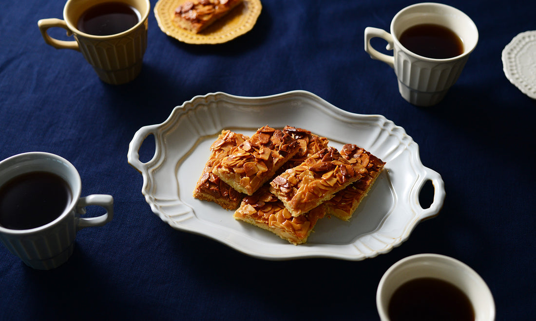 Studio M' Chanter Plate