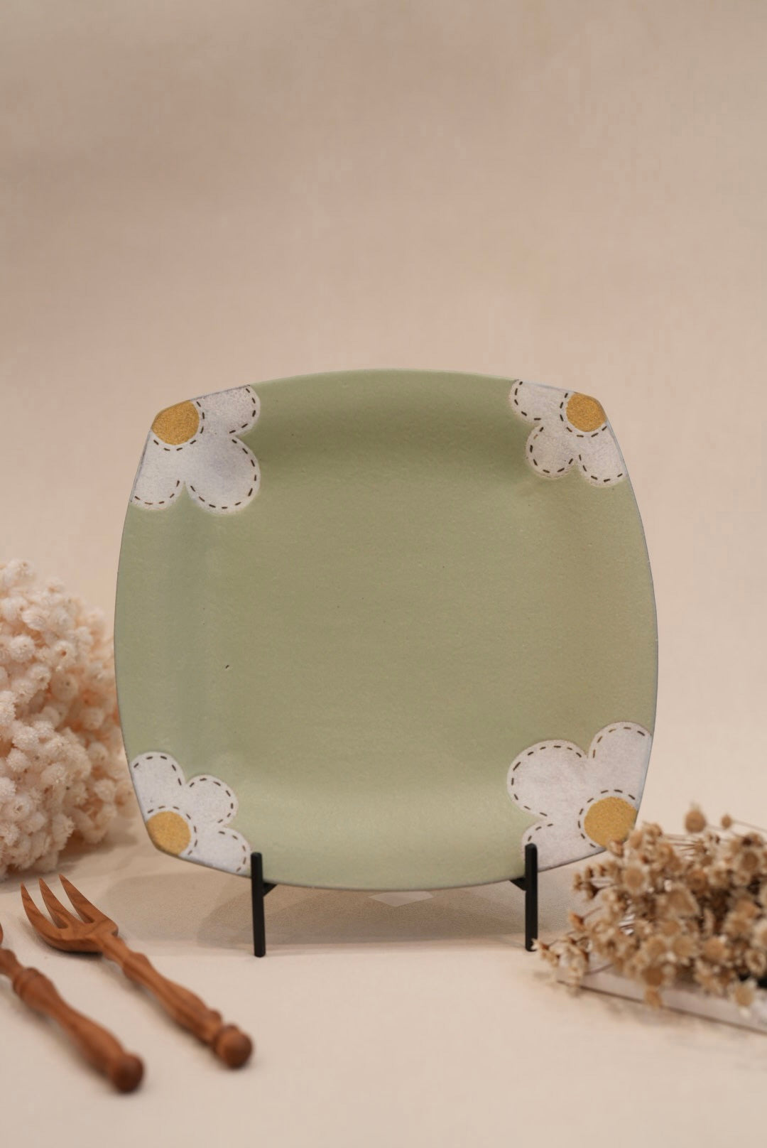 Kei Mitsumochi ミツ持啓 24cm Square Plate - Green Flower KM24