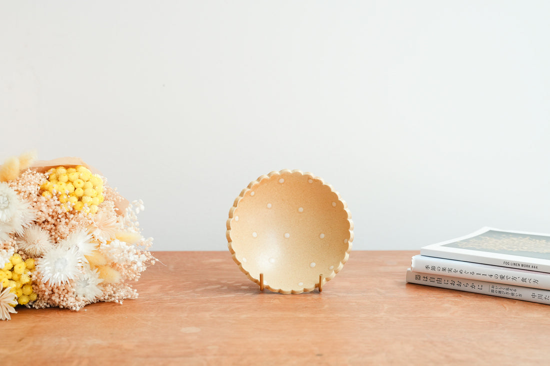 Ken Aoki 青木挙 Small Flower Saucer KE19