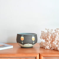 Akemi Nakamura 中村明美 Tulip Round Bowl AN23