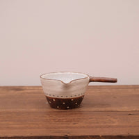 Emishi Kobo 池田匡優&美弥子 - Small Bowl with Handle and Spout EK23