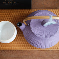 IWACHU Iron Teapot - Purple Gold - Chrysanthemum