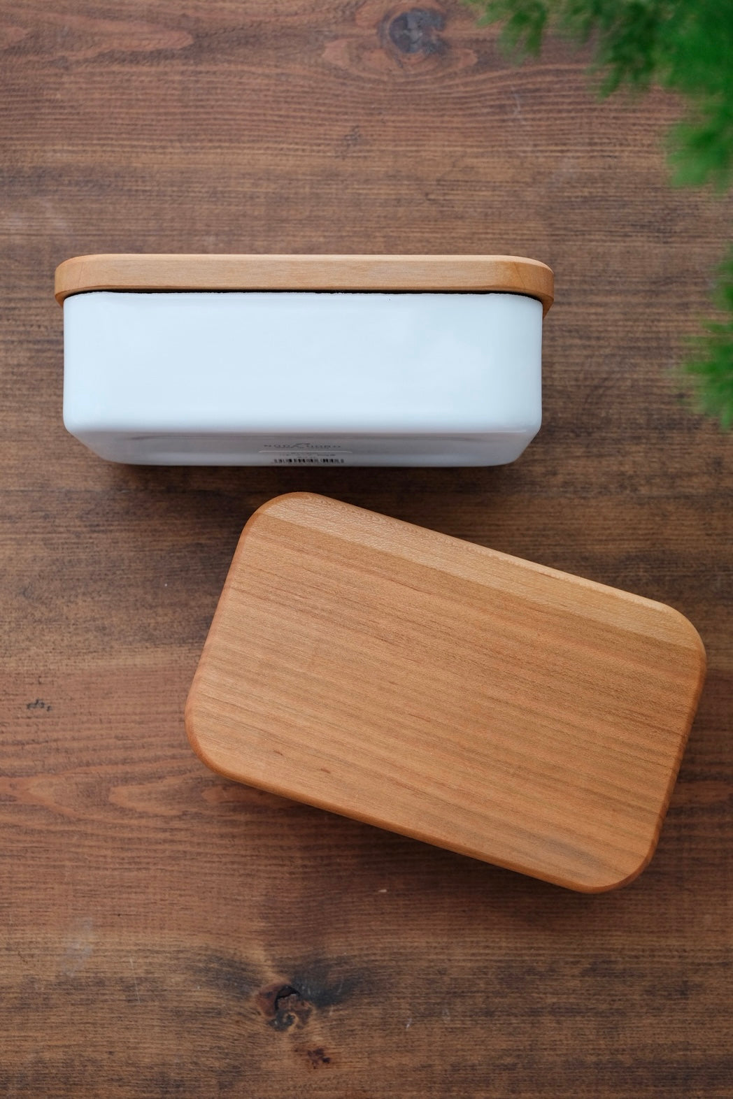 Noda Horo White Series Enamel Butter Case