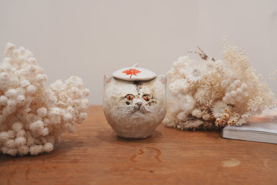 Shoko Matsuura 松浦唱子 Cat Flower Vase SM09