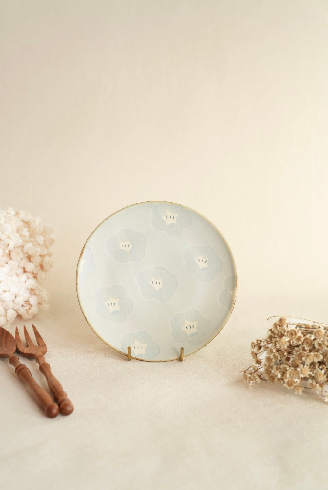 Makiko Sato 佐藤牧子- Blue Flower Round Plate MS05