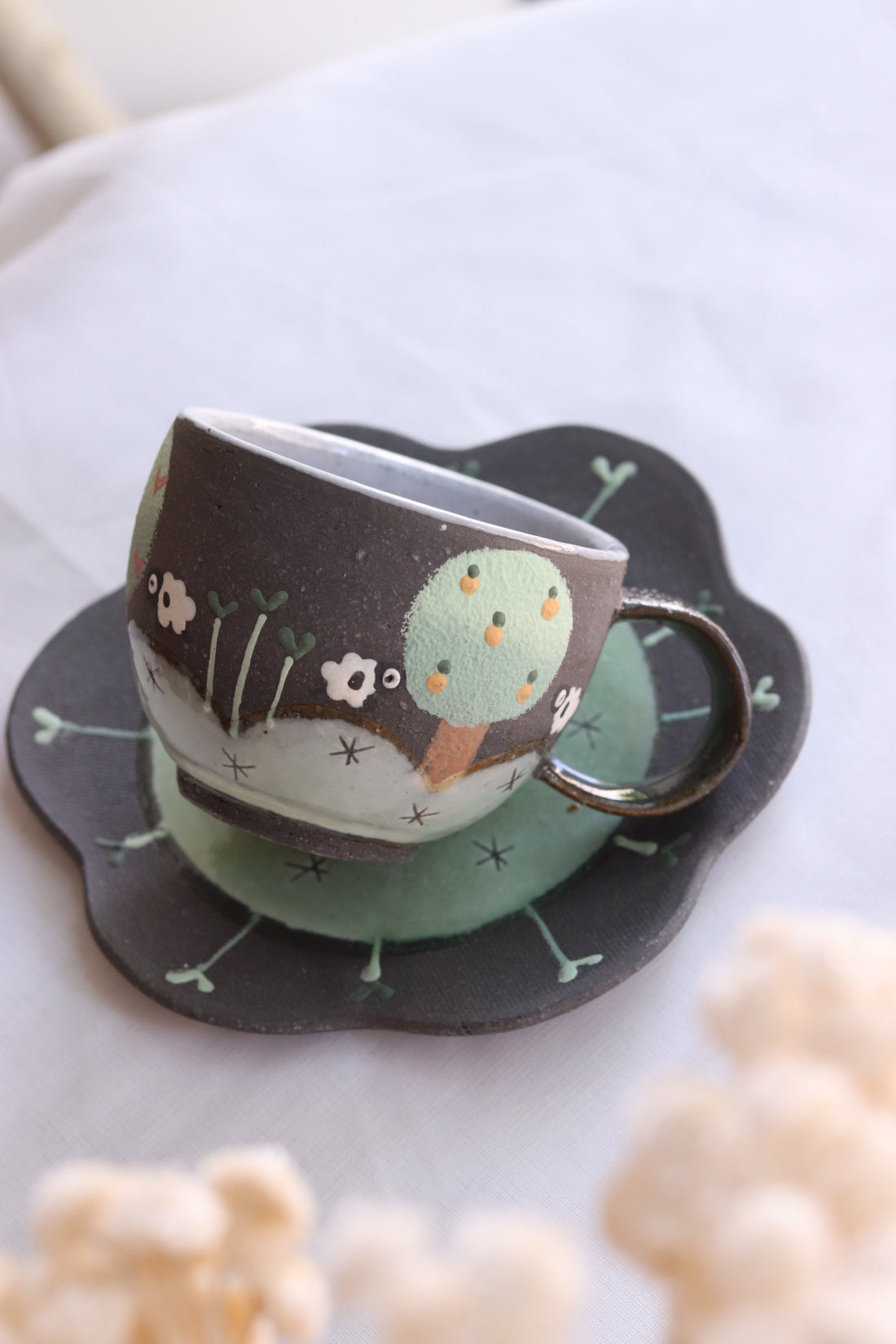 Akemi Nakamura 中村明美 Flower Round Mug with Saucer AN05