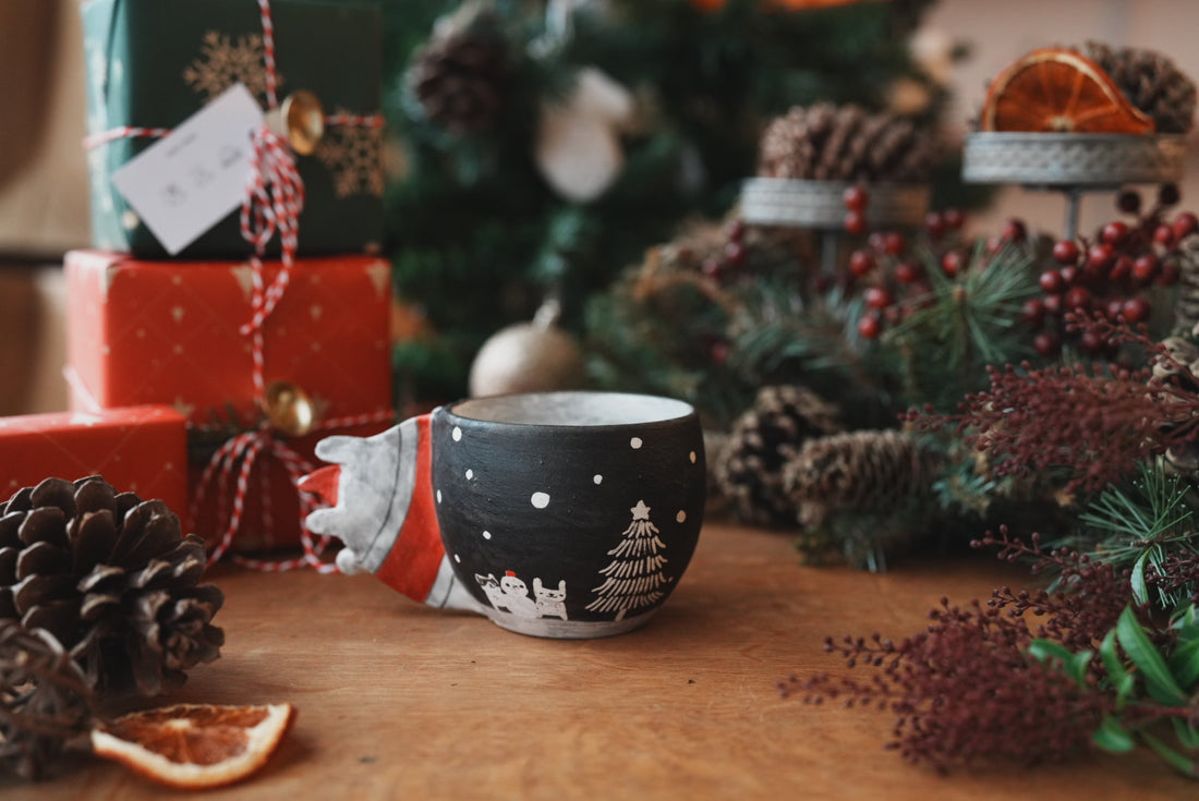 Fumiko Tsuchihashi 土橋文子 - Christmas Mug FT22