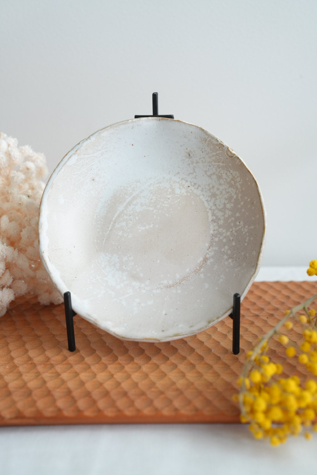 Tatsuo Horimizu 堀水達雄 White Saucer TH03